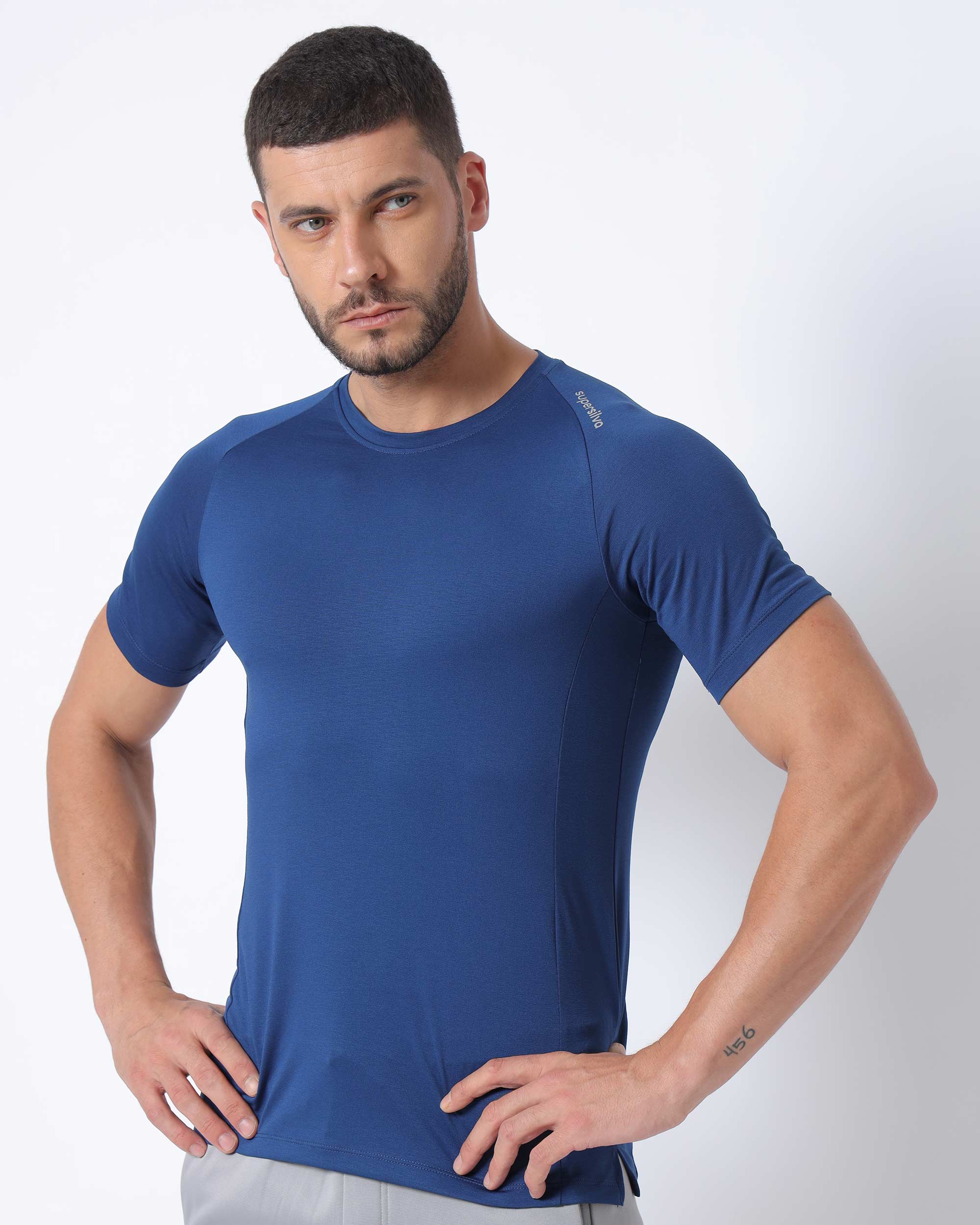Gym And Running T-Shirt With Silver Anti Microbial Property Navy Blue –  Zymrat